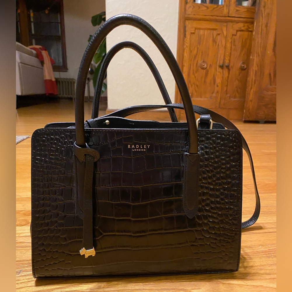 Easley London Liverpool Purse - Picture 7 of 11